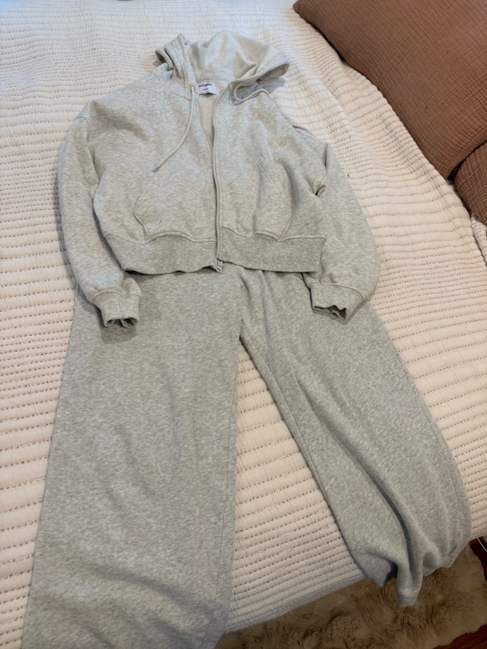 Old Navy Light Gray Hoodie & Wide-Leg Sweatpants Set